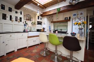 Kitchen- click for photo gallery